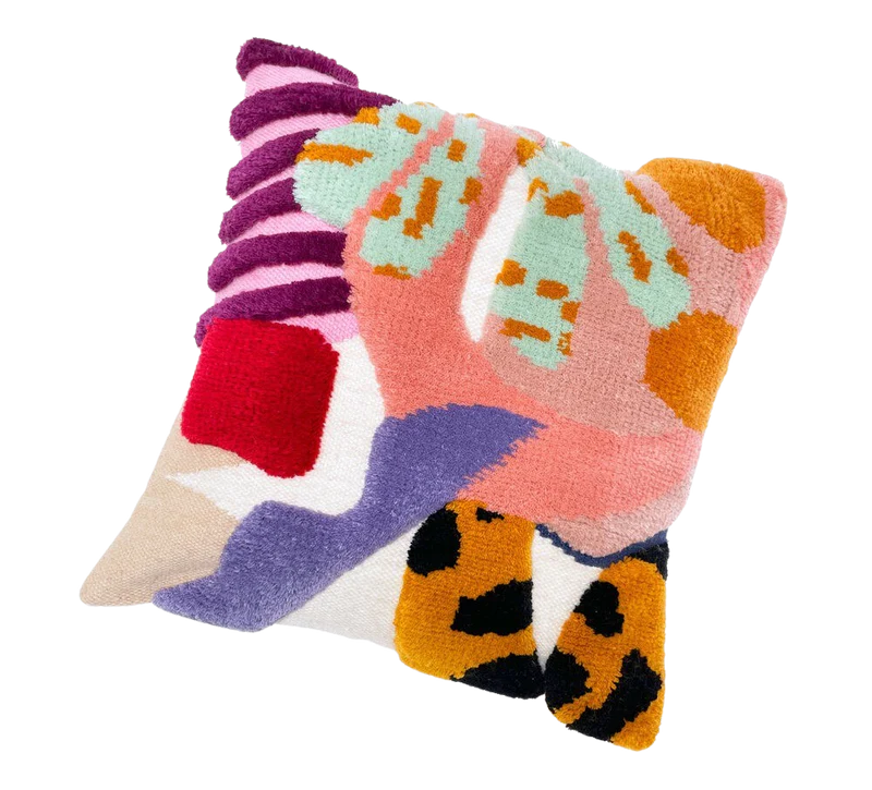 Arrangement Pillow 18